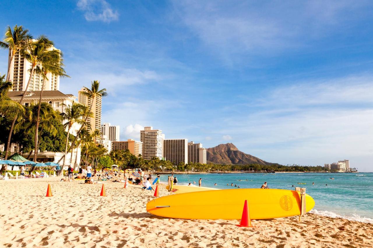 Steps To Waikiki Beach! Newly Renovated With 75" Tv Honolulu Exterior photo